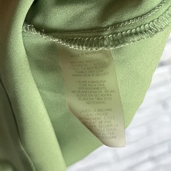 Women’s XL Green Flowy Button Up Top Rouched Sleeves Milano - Picture 5 of 6